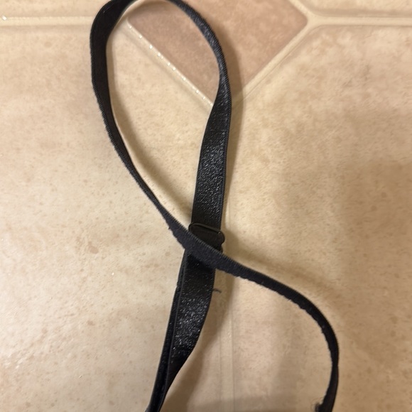 Maidenform Barely There Bra 34B Underwire Satin Feel Lightly Padded Adjustable - Picture 5 of 9